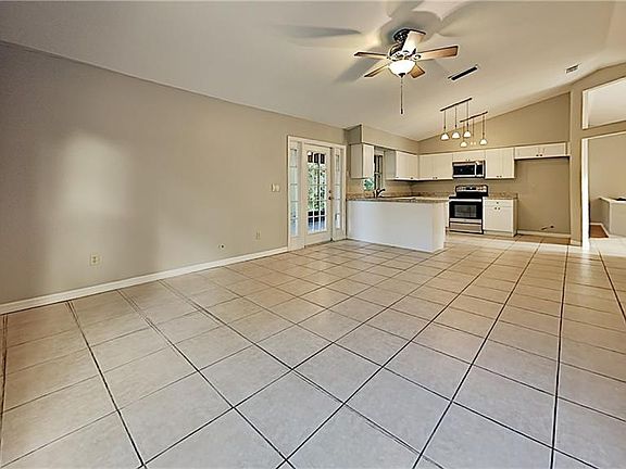 3rd image of 1546 Darlington Ave