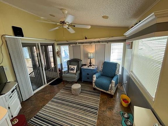 5th image of 3701 Baynard Dr #F-4