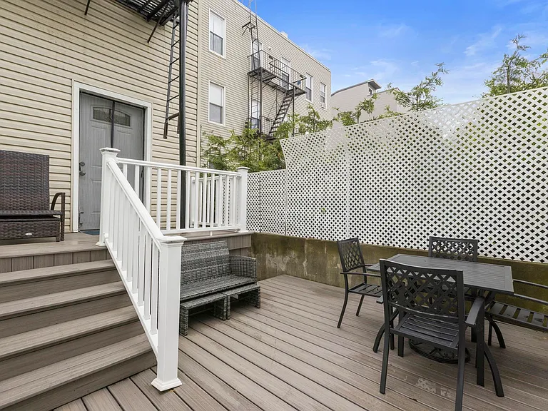 101 Zabriskie St #1 — Photo 14