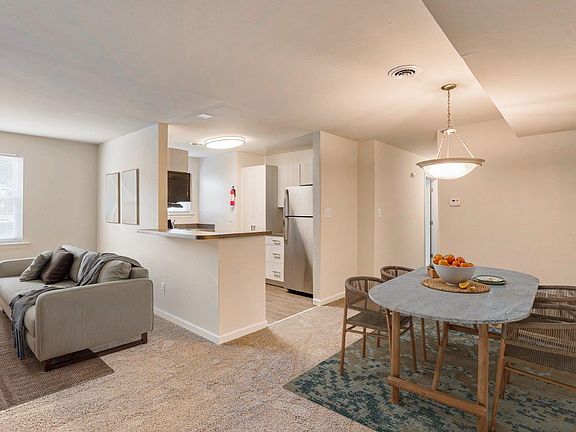 2nd image of 26 Cheswold Blvd #423bee495