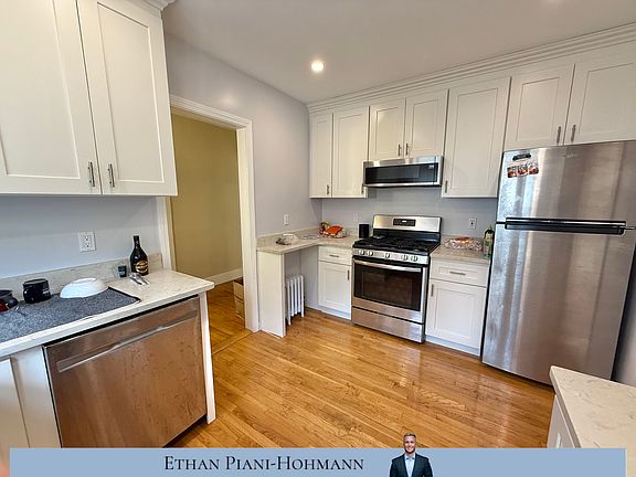 5th image of 78 Hunnewell Ave #1