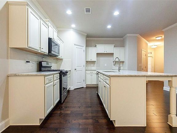 4th image of 69 Braemore Mill Dr