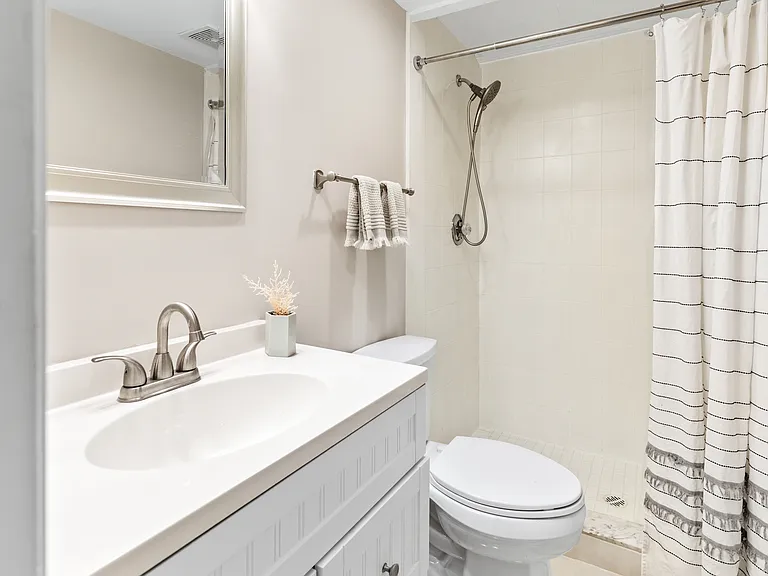 43 Shinnecock Rd — Photo 15