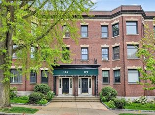 123 Freeman St APT 3, Brookline, MA 02446
