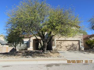 8119 E Mesquite Ridge Cir, Tucson, AZ 85710