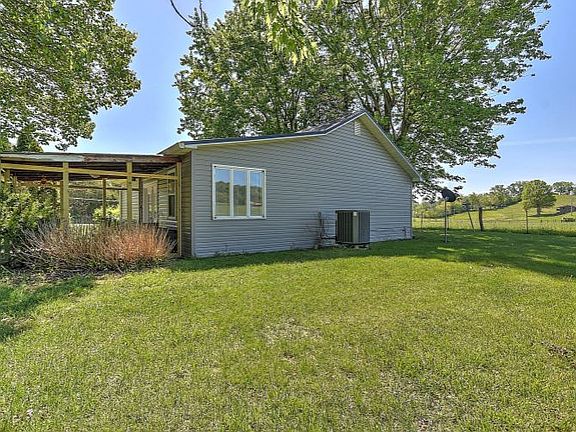 5th image of 229 Bacon Rd