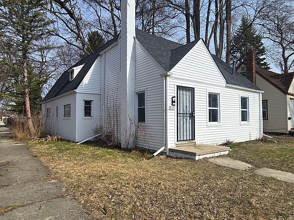 3rd image of 18101 Cornwall St