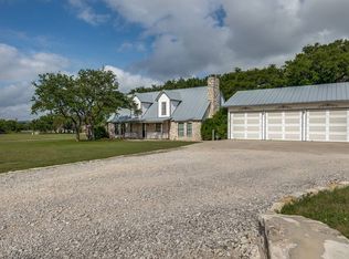 14 Fabra Oaks Rd, Boerne, TX 78006