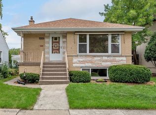 9510 Lexington Ave, Brookfield, IL 60513