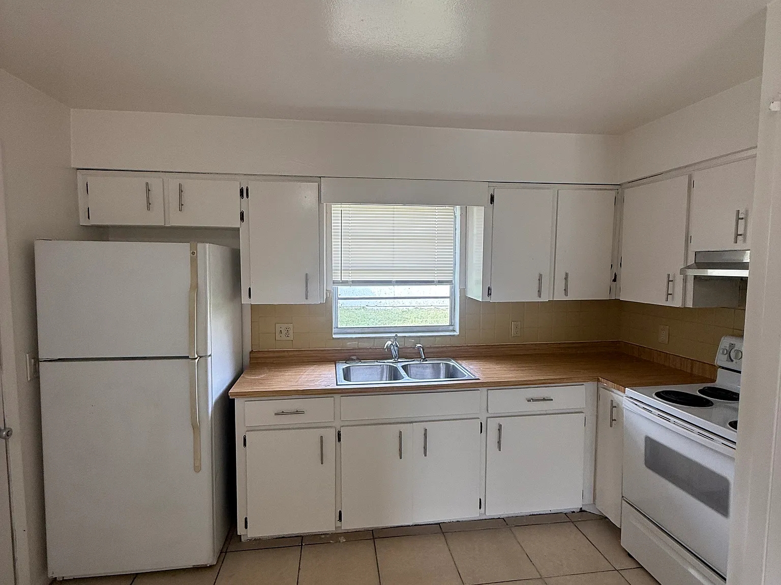 2 bed, 800 sqft, $1,249 — Photo 3