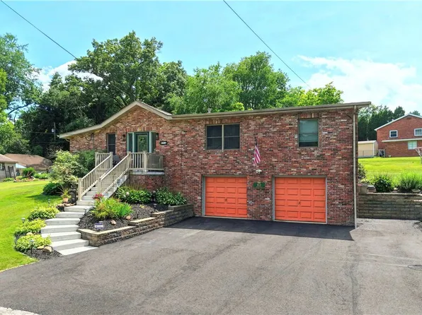 813 E Smithfield St, Greenock, PA 15047