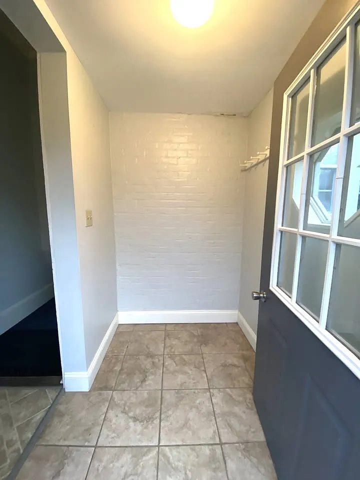 2 bed, 900 sqft, $1,950 — Photo 4
