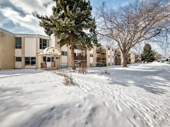5715 133rd Ave NW #5, Edmonton, AB T5A 0K3