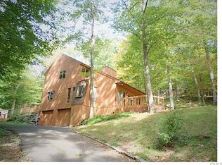 21 Cloverleaf Dr, New Fairfield, CT 06812