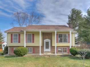 2509 Manchester St, Blacksburg, VA 24060