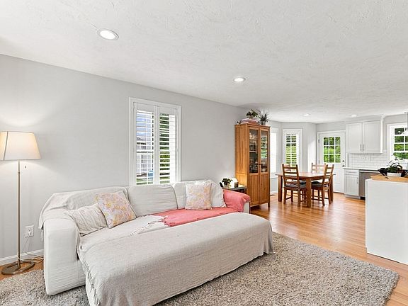 5th image of 59 Riley Rd #59