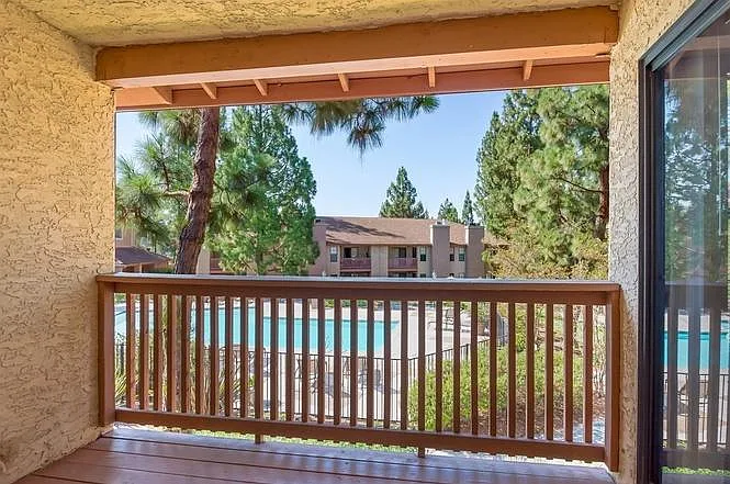 12079 Alta Carmel Ct — Photo 20