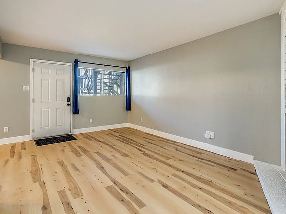 5th image of 601 Bracewood Cir APT D