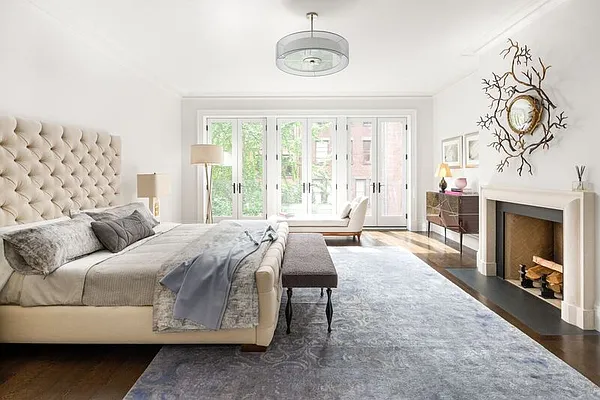 Sold by Pinkwater Select | media 36