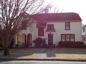 2nd image of 454 Euclid Ave