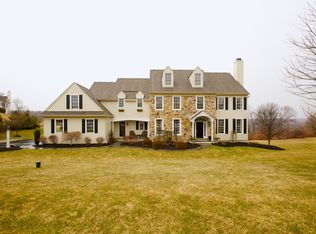 4 Limner Ct, West Chester, PA 19382