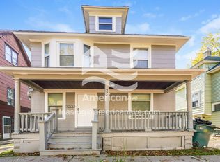 275 Cedarwood Ter, Rochester, NY 14609