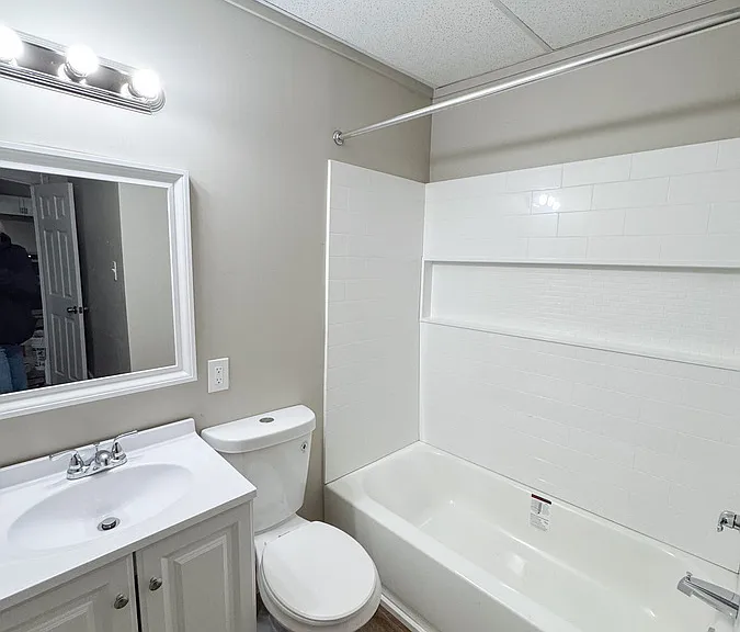 946 Muskegon Ave NW #3 — Photo 14