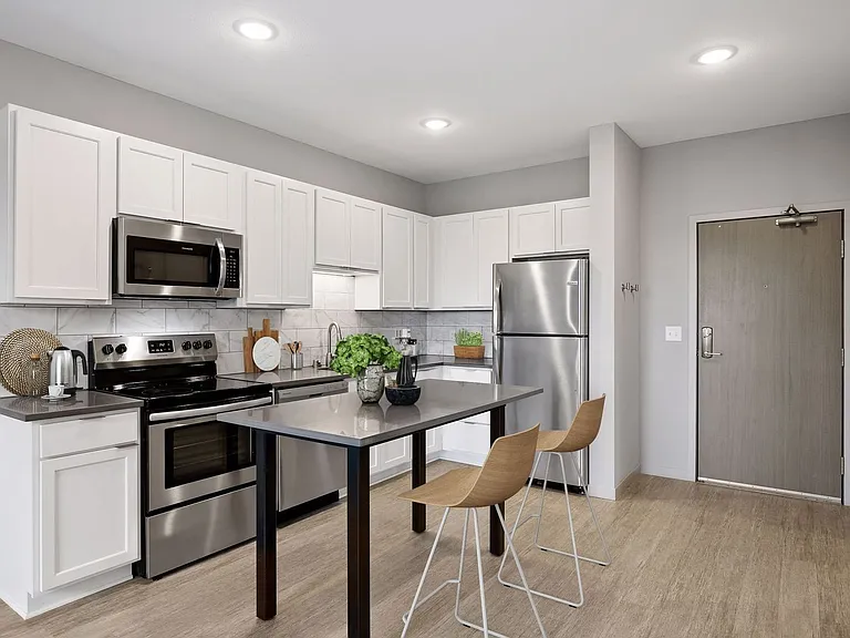 Archer Apartments — Photo 4