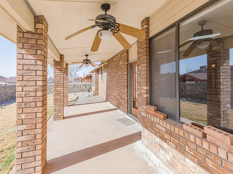 440 Glacier Dr — Photo 33