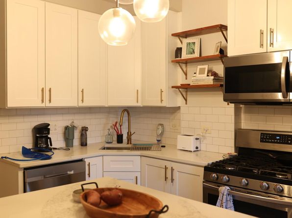 2520 W Iowa St #1