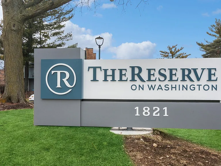 The Reserve on Washington — Photo 2