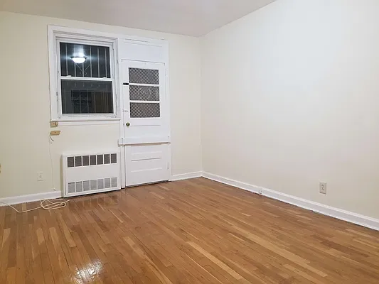 Rented by Frank Valvo Real Estate | media 3