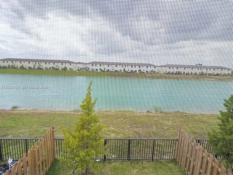 2764 SE 26th Ave #2764 — Photo 4