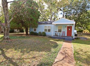 913 Fairway Dr NW, Huntsville, AL 35816