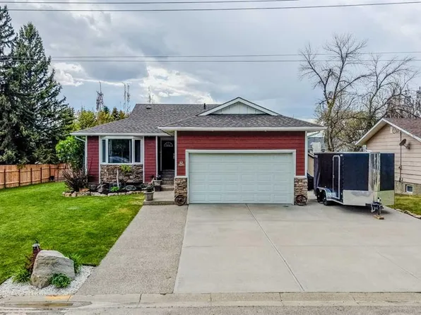 20 N 1a St E, Magrath, AB T0K 1J0