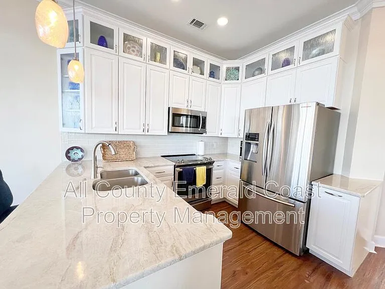 420 Oak Harbour Ln #201 — Photo 21