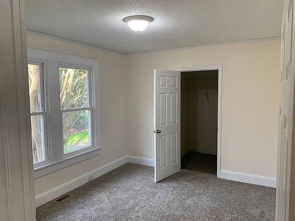 5th image of 712 Franklin St