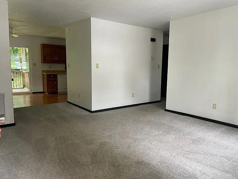 126 Moss Creek Dr — Photo 6