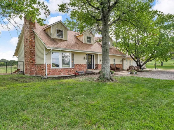 1433 NE 78th St, Topeka, KS 66617