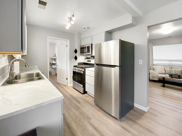 1302 Ross Ln N — Photo 22
