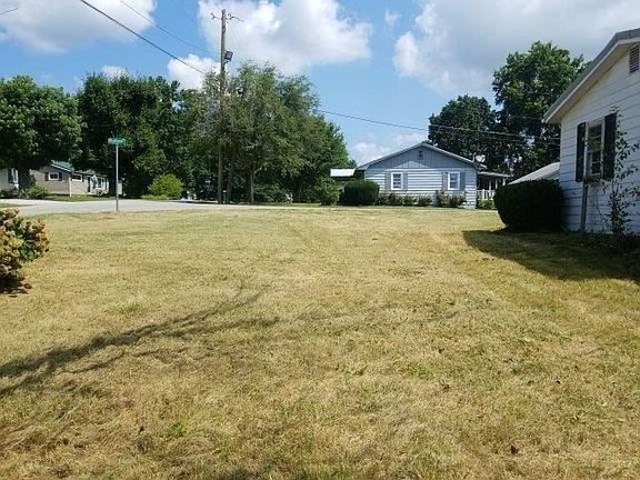 5th image of 3032 Highland Dr