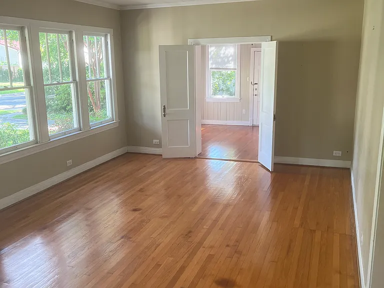 1506 Emerson St — Photo 5