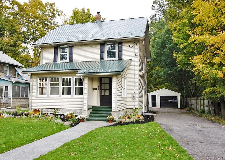 1st image of 376 Prospect Ave