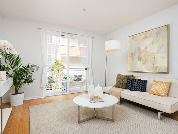 2nd image of 301 Crescent Ct APT 3317