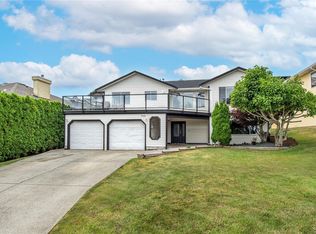 745 Bowen Dr, Campbell River, BC V9H1S2