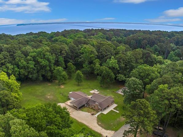 320 Admiral Dr, Hemphill, TX 75948