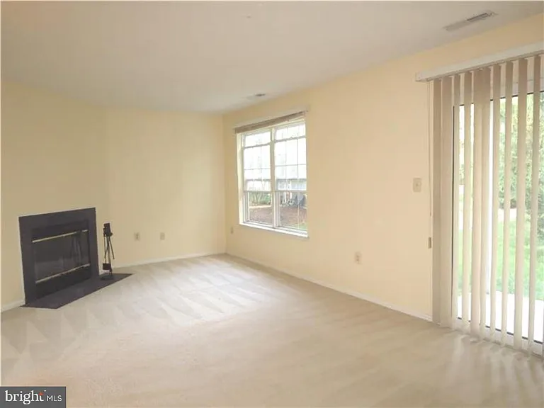 33 Ketley Pl — Photo 11