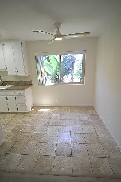 301 Knob Hill Ave. — Photo 3