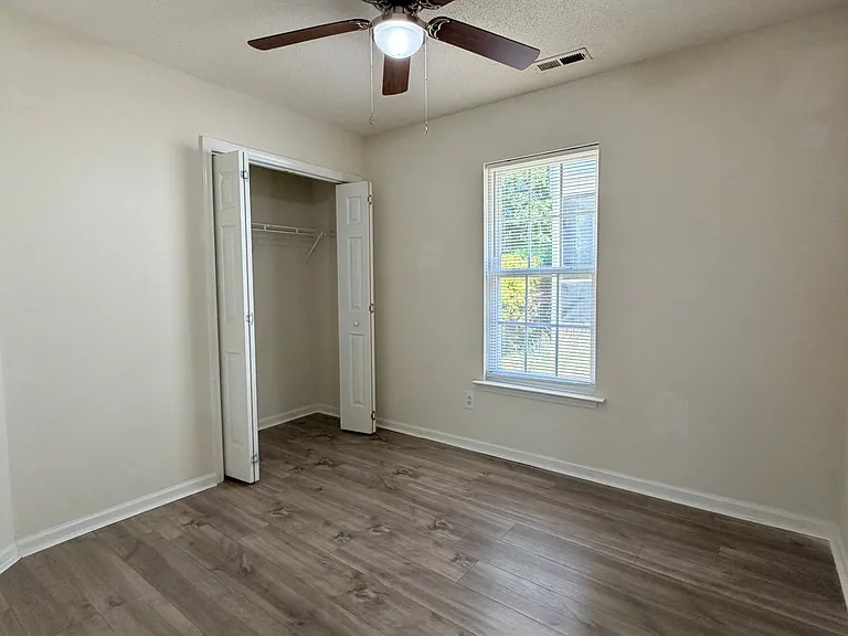 4832 Lighthouse Ct — Photo 10