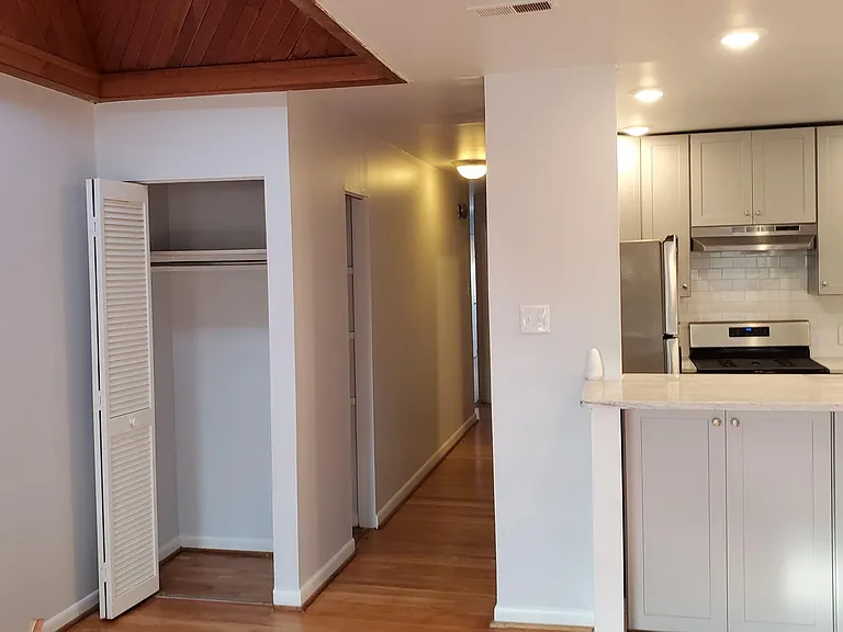 315 Monroe St #3 — Photo 12